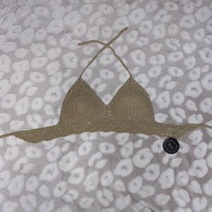 NWT Vivid Crochet Crop Top in Size Large